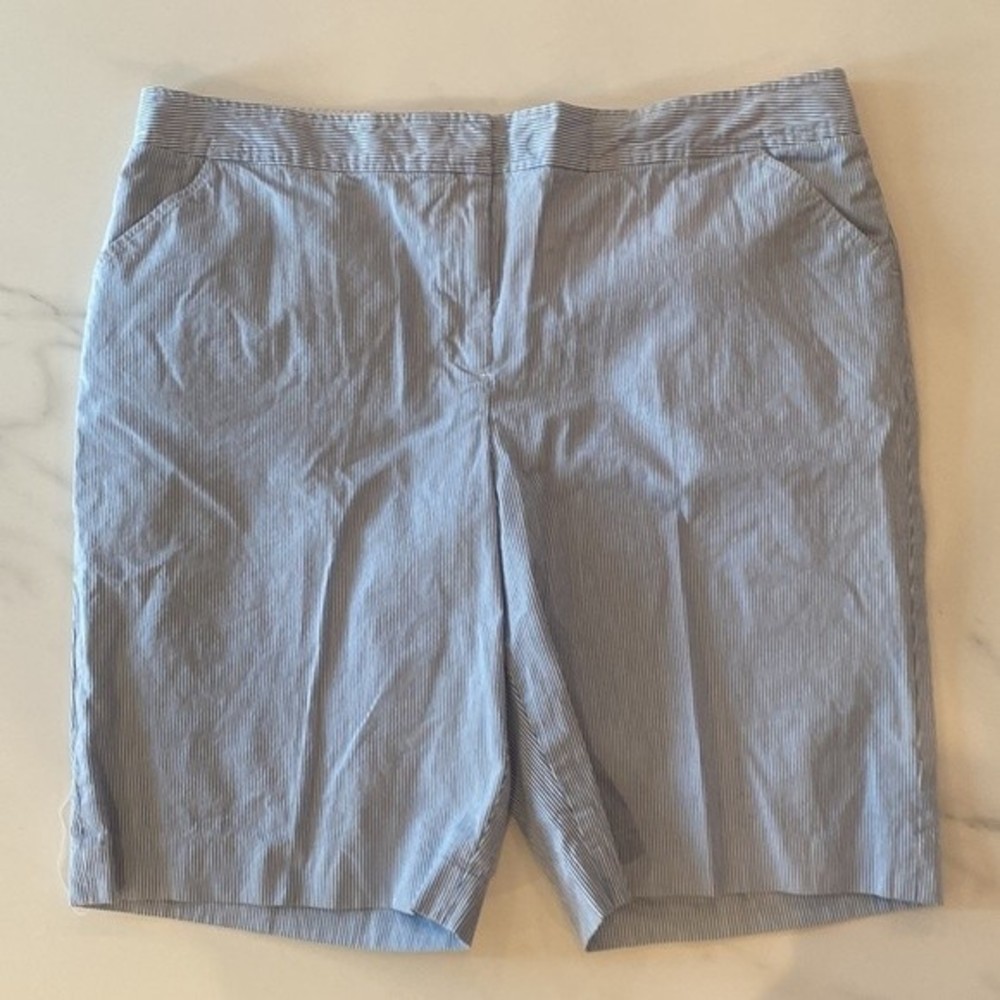 attention bermuda shorts,  Woman's Size 16